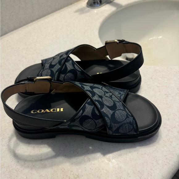 Coach Women’s Fraser Sandals with Signature Chambray - Picture 4 of 5